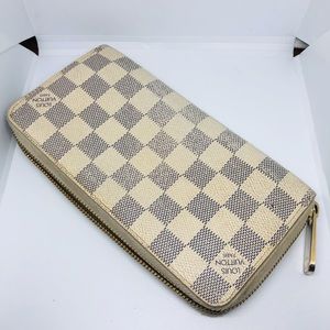 Louis Vuitton Large Damier Zip Wallet